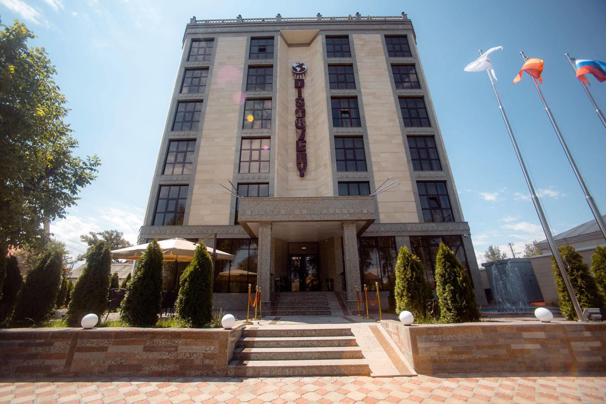 Discovery Hotel Bișkek Exterior foto